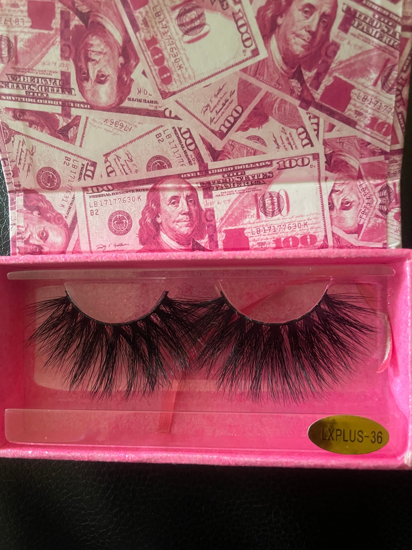 Bossy Lashes - Belle